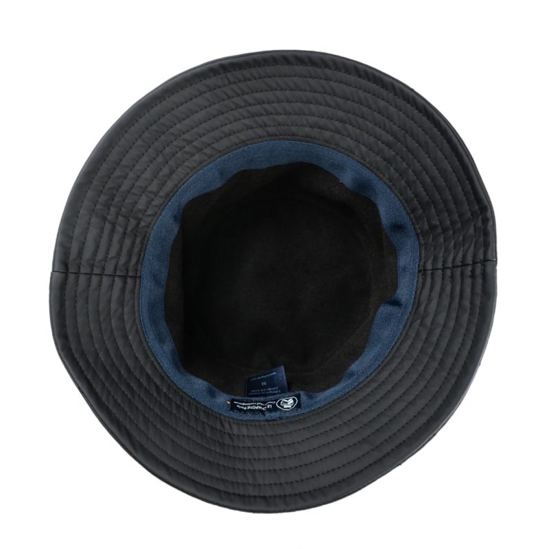 Chapeau de pluie noir vinyle – LE CHAPOTÉ